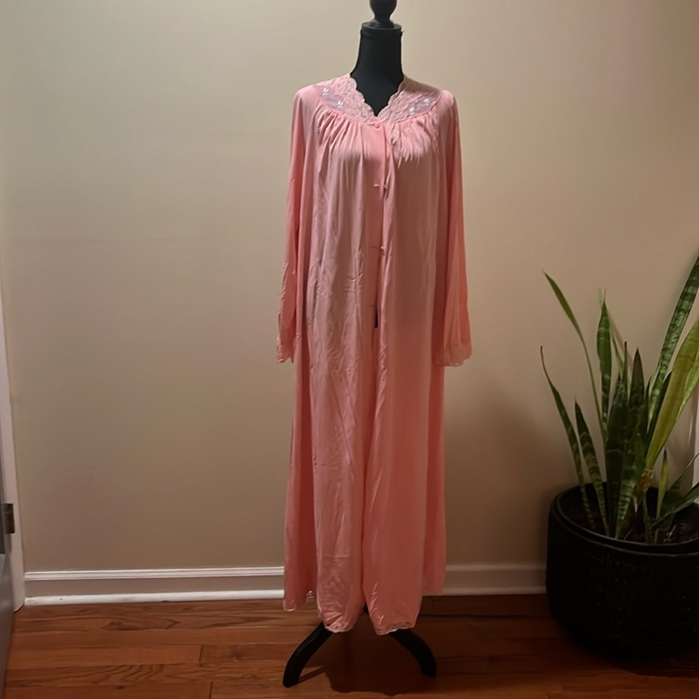 Shadow line vintage robe/housecoat
